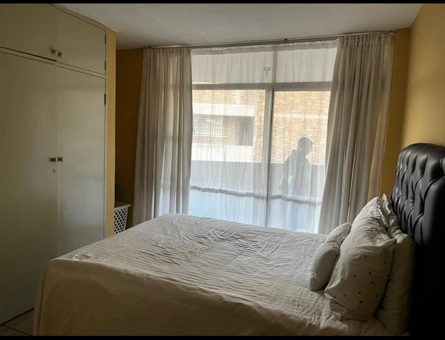 3 BEDROOM APARTMENT FOR SALE IN SILVERTON